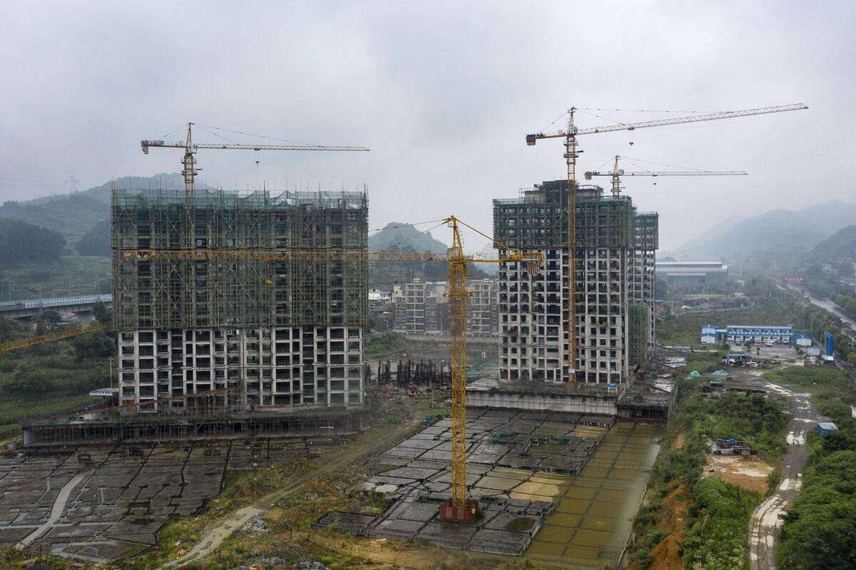 Khủng hoảng bất động sản Trung Quốc: Tại sao thị trường lại hỗn loạn? Các biện pháp kích thích nào được lên kế hoạch?