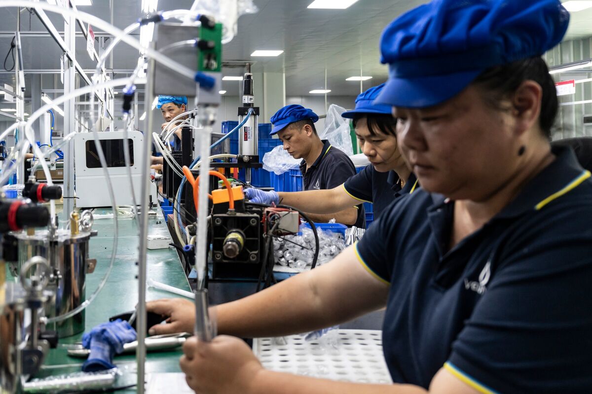 Khảo sát: Tăng trưởng hoạt động nhà máy của Trung Quốc chậm lại