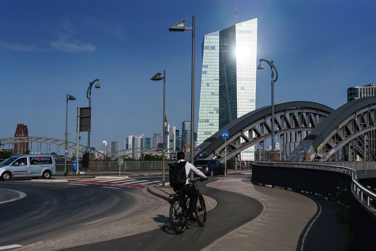 ECB cảnh báo về tác động của sóng nhiệt đối với lạm phát và tăng trưởng kinh tế