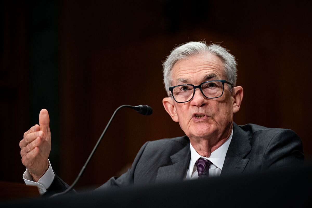 Trump thực sự có thể sa thải Powell hay không?