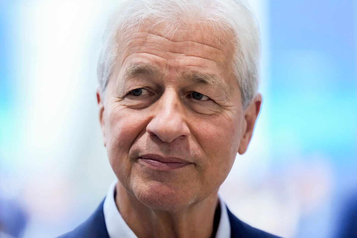 CEO JPMorgan và Trump sẽ thảo luận về kinh tế và lãi suất Fed tại các cuộc gặp sắp tới