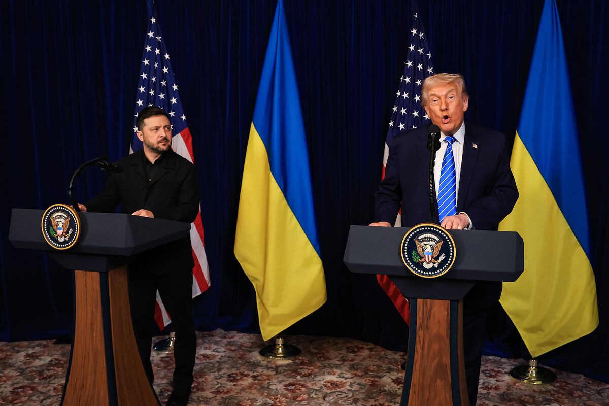 Trump gặp Zelenskiy sau cuộc điện đàm ‘hiệu quả’ với Putin
