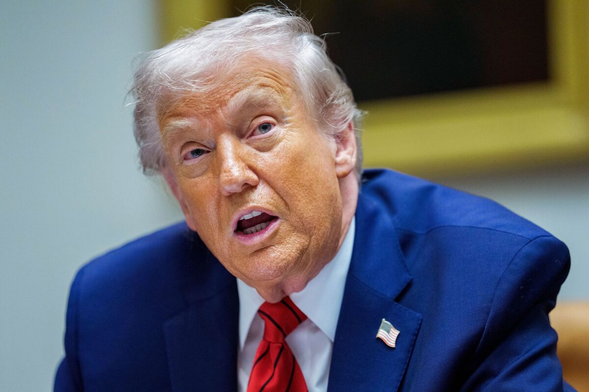 Trump đe dọa làm xáo trộn thỏa thuận đình chiến thương mại Mỹ-Trung bằng việc áp thuế Iran