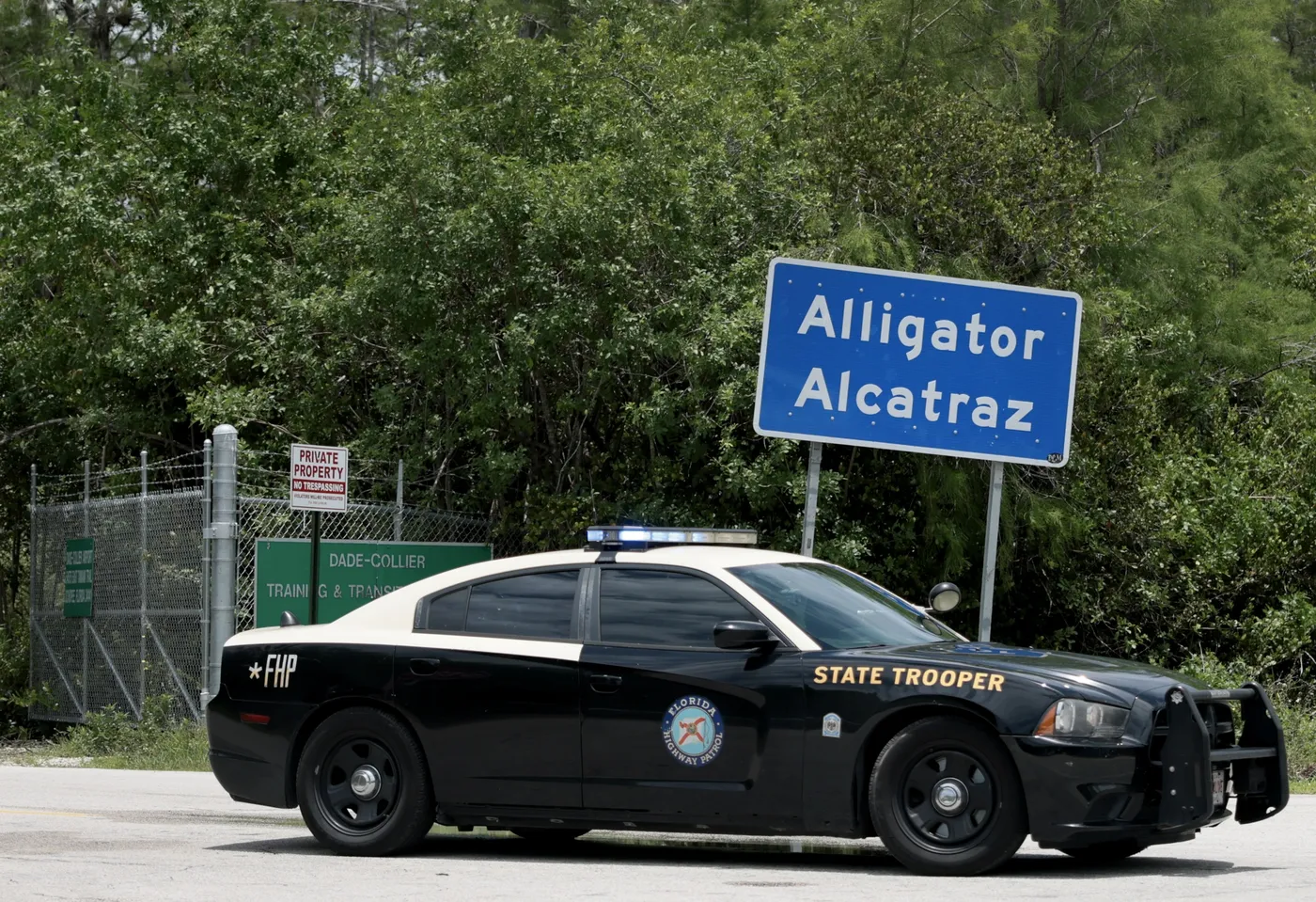 Mỹ sơ tán toàn bộ người bị giam tại “Alligator Alcatraz” ở Florida do chi phí quá cao