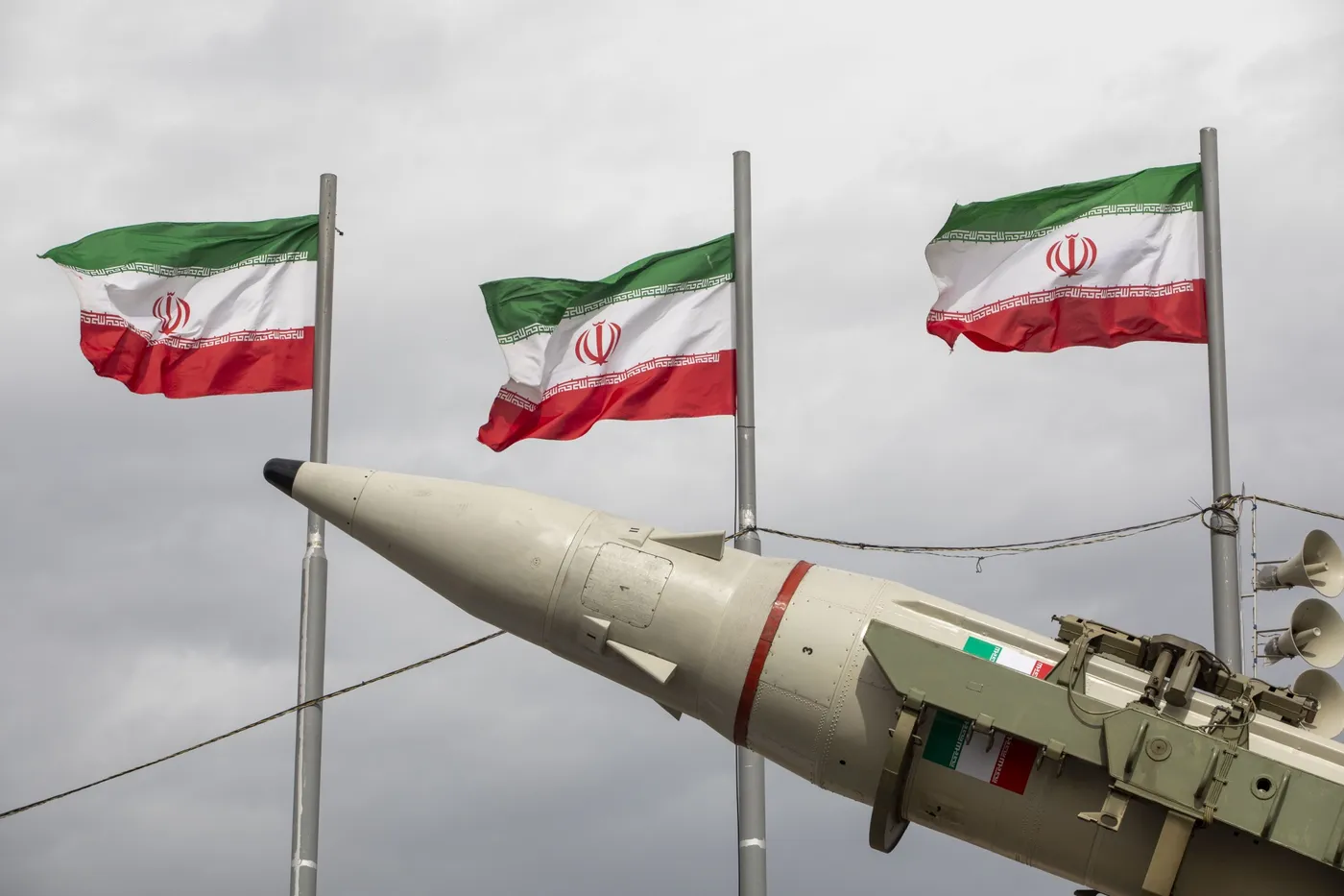 Iran tấn công căn cứ Mỹ phơi bày điểm yếu trong cách Washington triển khai sức mạnh quân sự