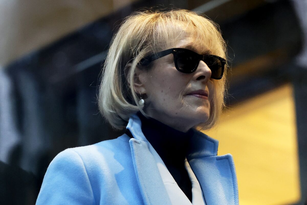 Trump yêu cầu tòa án tối cao Hoa Kỳ rút lại phán quyết vụ E. Jean Carroll