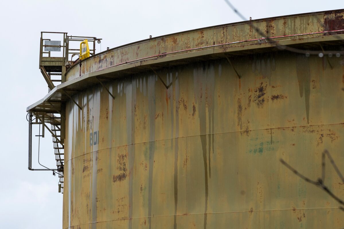 Giá dầu đi ngang, sự chú ý đổ đồn vào đàm phán Mỹ-EU, cuộc họp của OPEC+