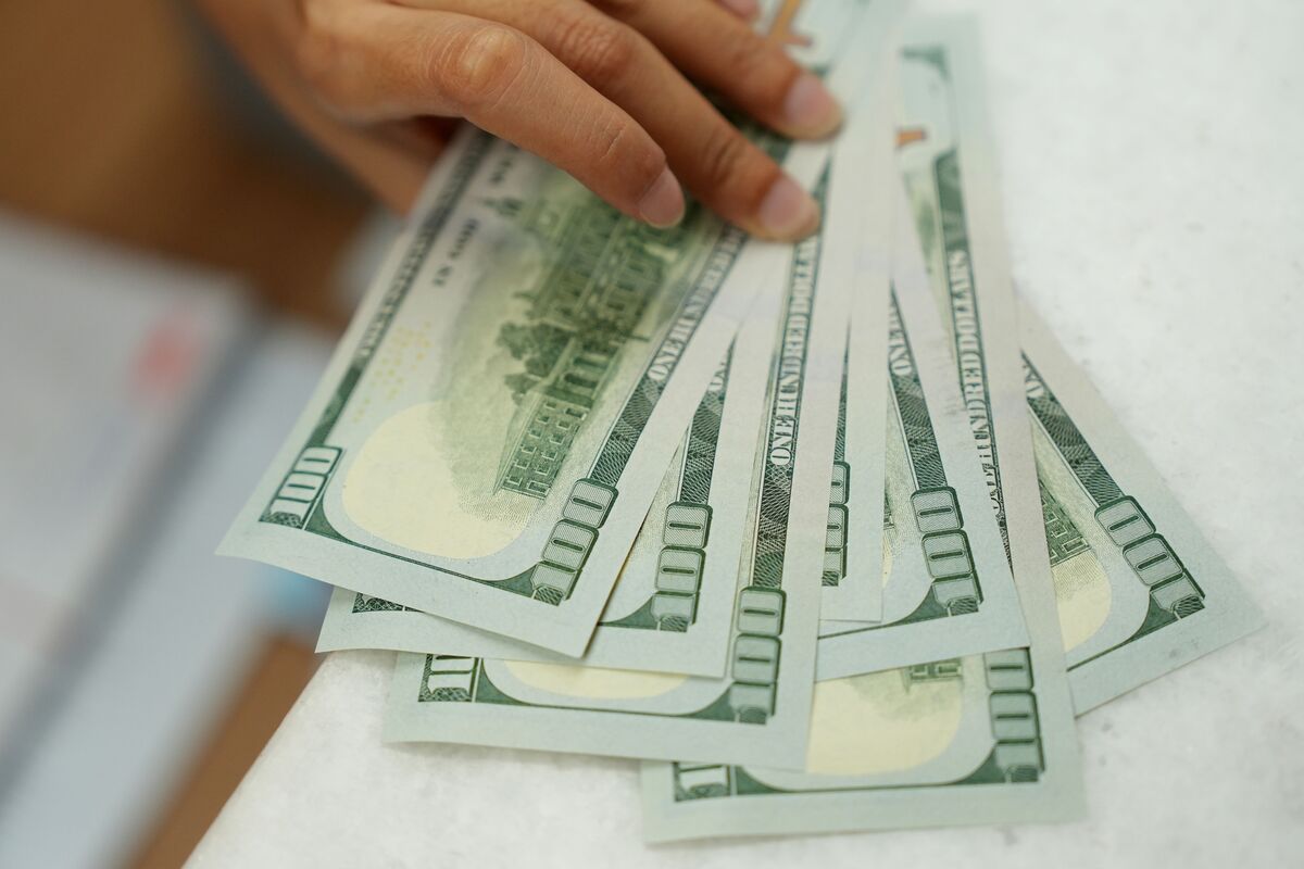 Chi phí bảo vệ các vị thế USD ở châu Á đang ở mức thấp nhất kể từ tháng Tư
