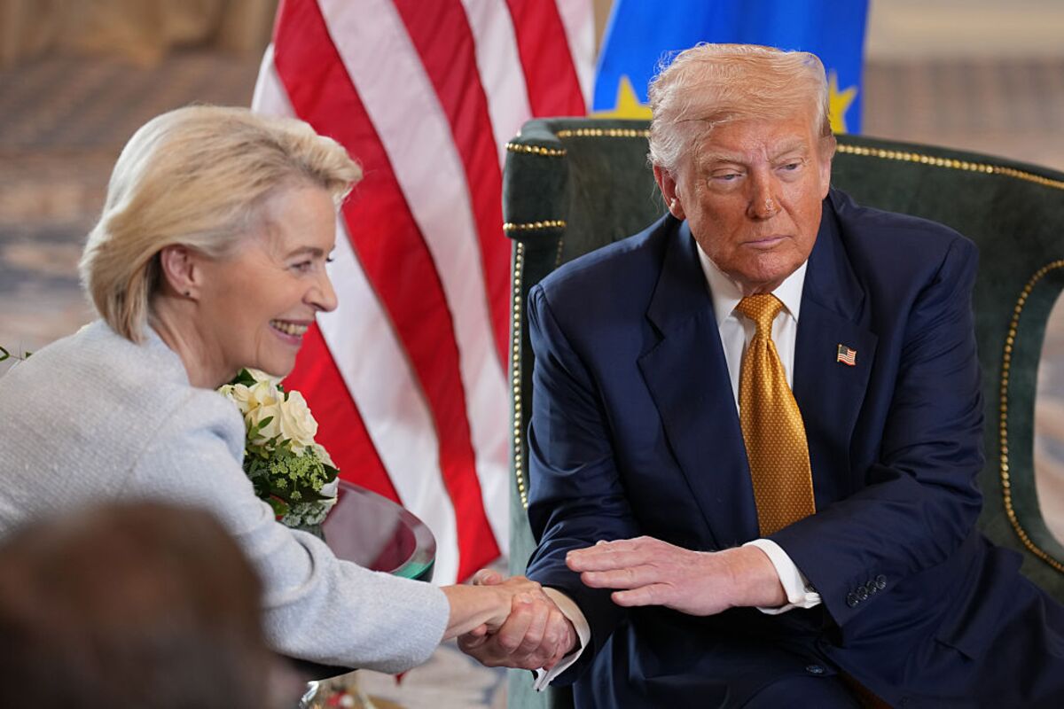 EU cuối cùng cũng phải nhượng bộ trước sức ép của Trump
