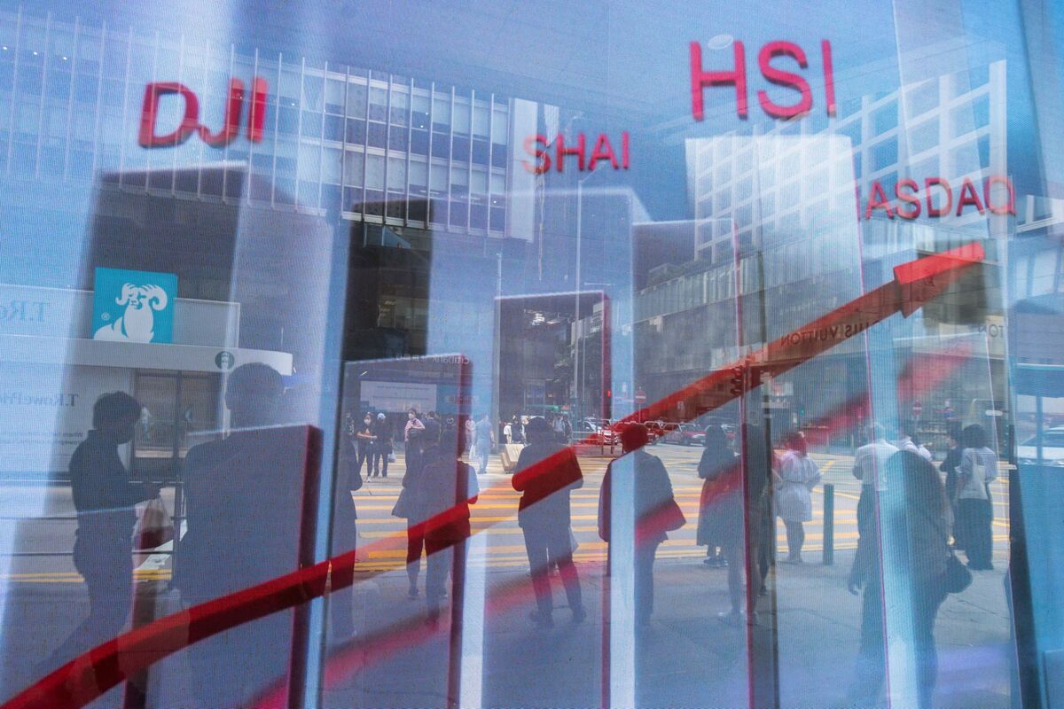 Nhà đầu tư Trung Quốc tiếp tục gắn bó với cổ phiếu Hồng Kông khi dòng tiền vào ETF tăng mạnh