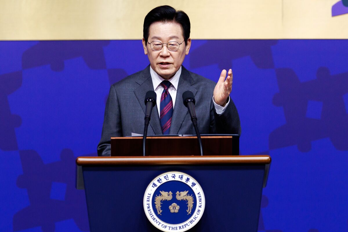 Tổng thống Hàn Quốc Lee yêu cầu Trump sửa đổi hiệp ước hạt nhân