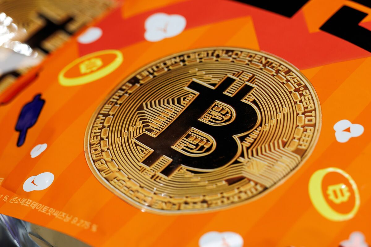 Bitcoin bắt đầu tuần mới ảm đạm giữa những lo ngại địa chính trị