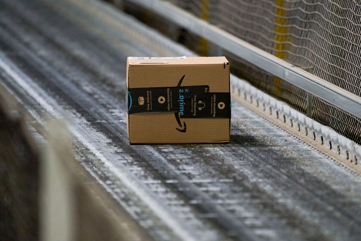Amazon "giấu nhẹm" thiệt hại từ thuế quan