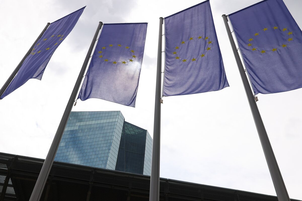 ECB đạt mục tiêu 2%, nhưng lạm phát châu Âu vẫn phân hóa mạnh
