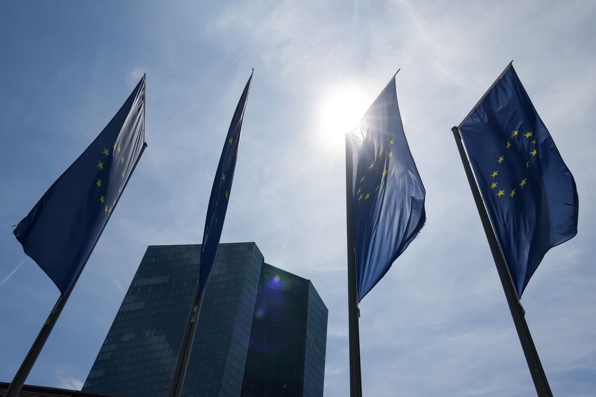 ECB đối mặt nguy cơ lạm phát thấp kéo dài khi EU trì hoãn quy định Carbon