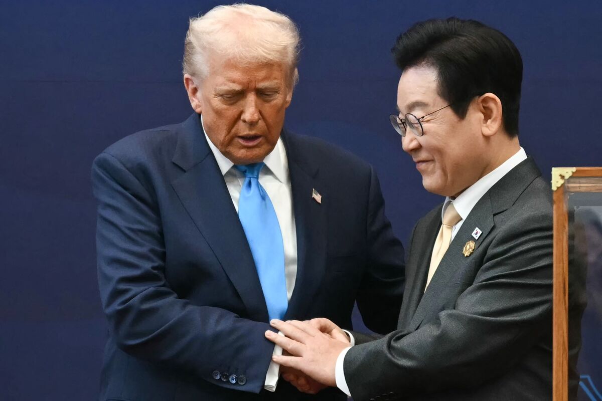 Trump bật đèn xanh cho việc xây dựng tàu ngầm chạy bằng năng lượng hạt nhân cho Hàn Quốc