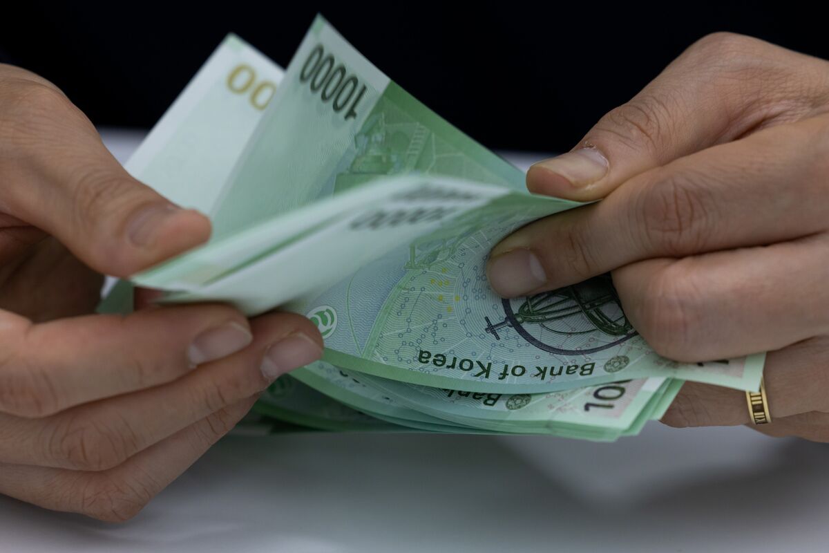 Đồng won Hàn Quốc chạm mức thấp nhất trong tám tháng