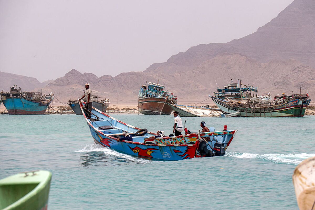 Dầu đậu tương giảm mạnh nhất trong một tháng sau khi Mỹ tạm dừng không kích Iran
