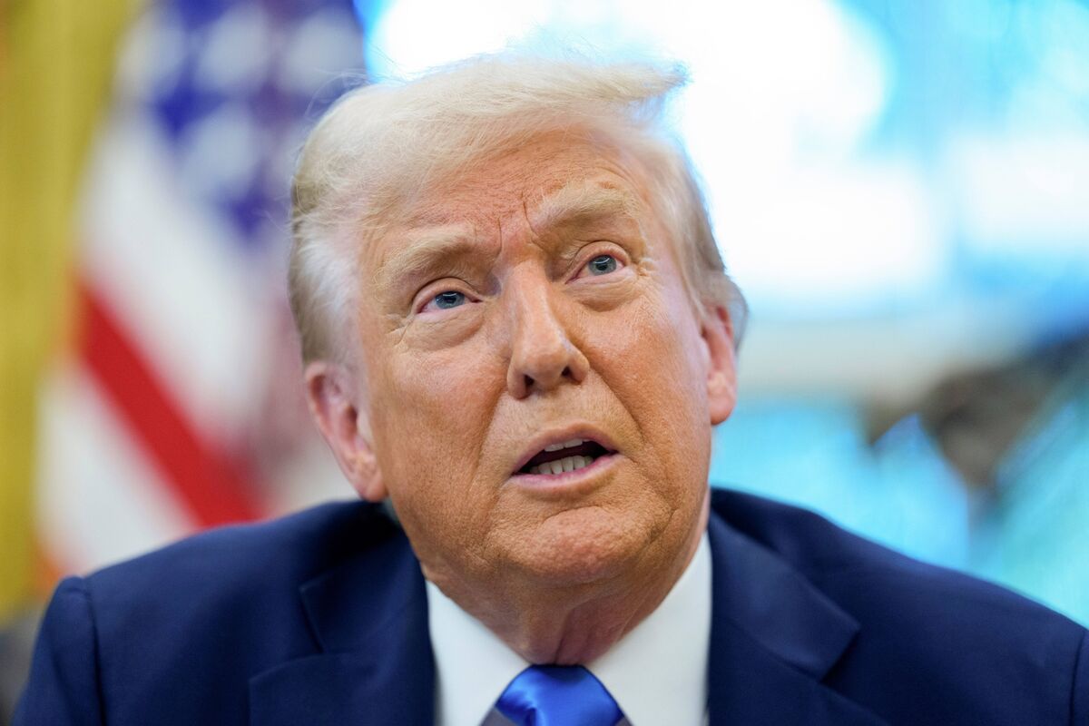Phí đơn xin visa H-1B 100,000 USD của Trump được thẩm phán giữ nguyên