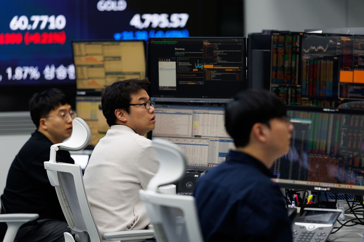 Chứng khoán Hàn Quốc bật tăng 8% nhờ nhóm chip phục hồi sau đợt bán tháo cổ phiếu AI