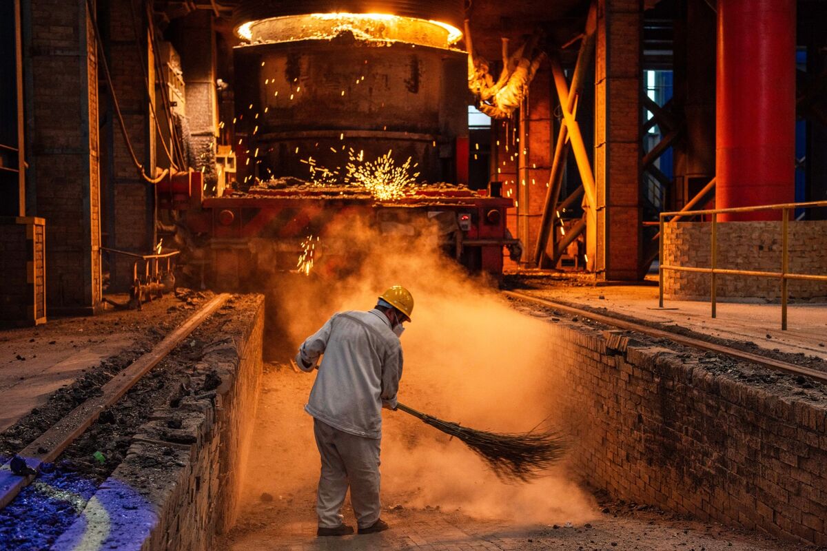 Lợi nhuận ngành thép Trung Quốc phục hồi khi Bắc Kinh nhắm đến tình trạng dư thừa công suất