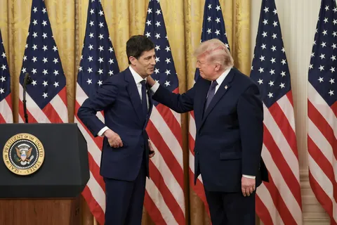 Tân Chủ tịch Fed Kevin Warsh đối mặt áp lực lớn ngay tuần đầu nhậm chức