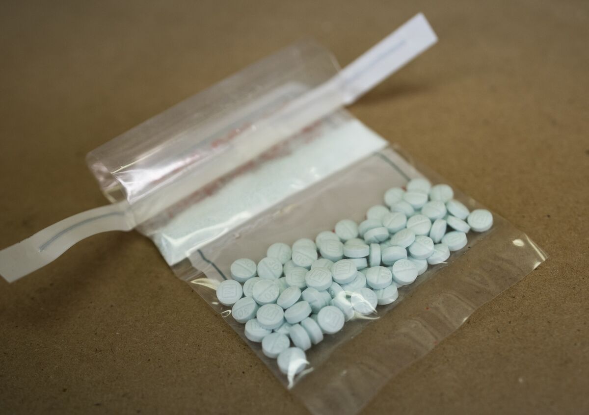 Tại sao Fentanyl lại là tâm điểm của cuộc chiến thuế quan Mỹ-Trung