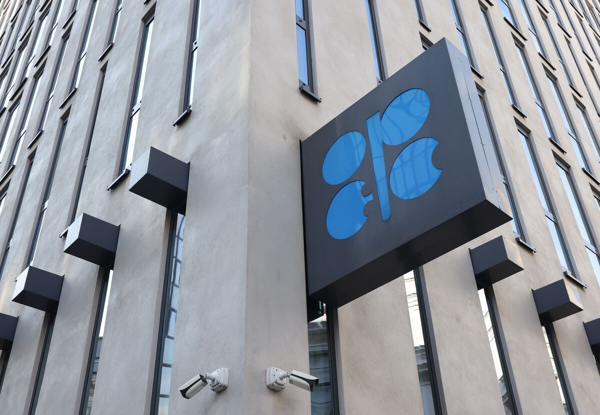 Chiến lược dầu mỏ của OPEC+ đang trở nên ít tốn kém hơn