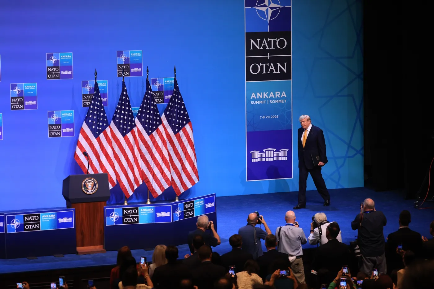 Ông Trump lấy Greenland và Iran làm điều kiện cho hiện diện quân sự Mỹ tại châu Âu