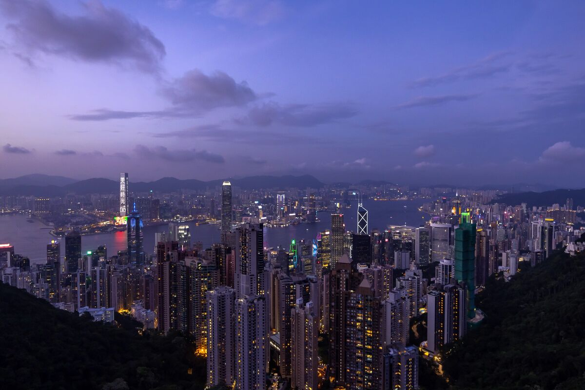 Lãi suất qua đêm tại Hong Kong tăng vượt 5% lần đầu tiên trong năm nay