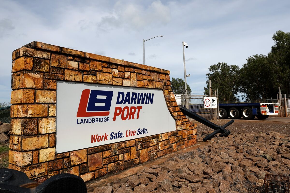 Trung Quốc đang theo dõi Úc 'rất sát sao' về vấn đề cảng Darwin