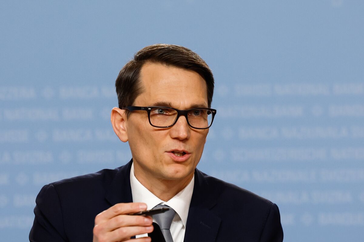 SNB đang đứng trước tình thế "tiến thoái lưỡng nan" khi đồng franc quá mạnh