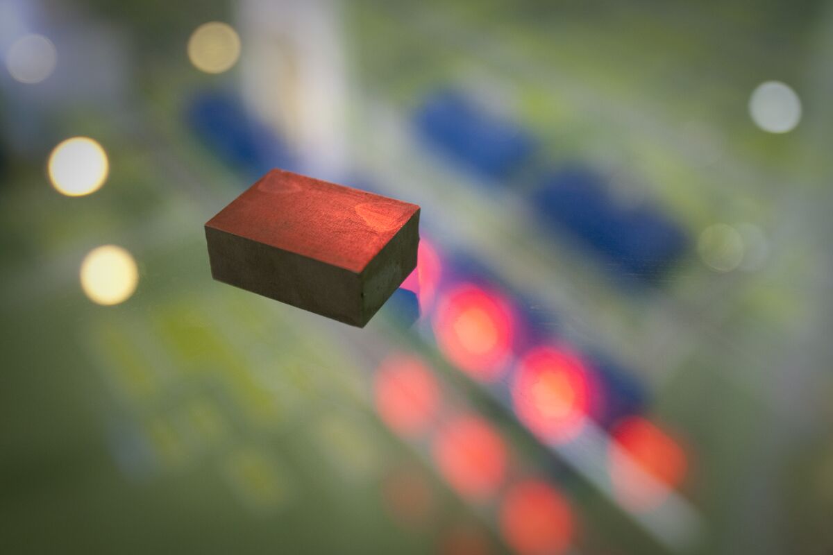 Xuất khẩu sản phẩm đất hiếm của Trung Quốc giảm khi đàm phán với Mỹ tiếp diễn
