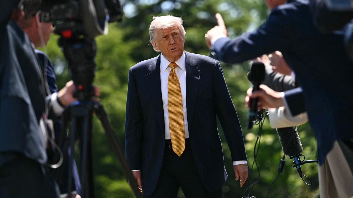 Tổng thống Trump dọa mạnh tay với Iran khi chuẩn bị gặp Chủ tịch Tập Cận Bình