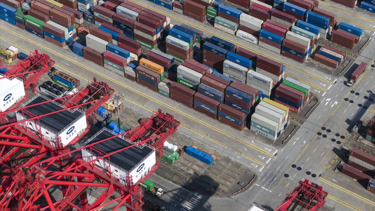 Thâm hụt thương mại của EU với Trung Quốc tiếp tục nới rộng khi nhập khẩu suy giảm