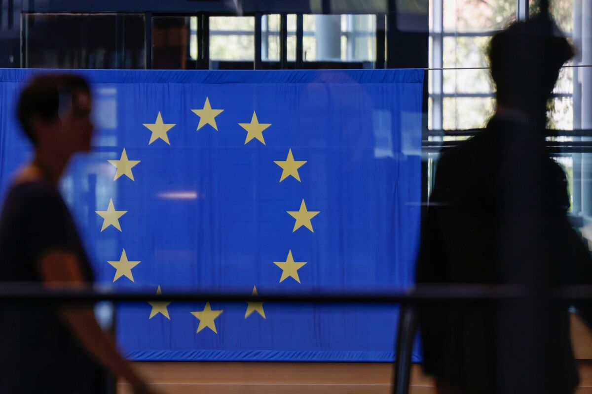 EU tiếp tục đối mặt với căng thẳng từ Mỹ sau khi cắt giảm quy định ESG không hiệu quả