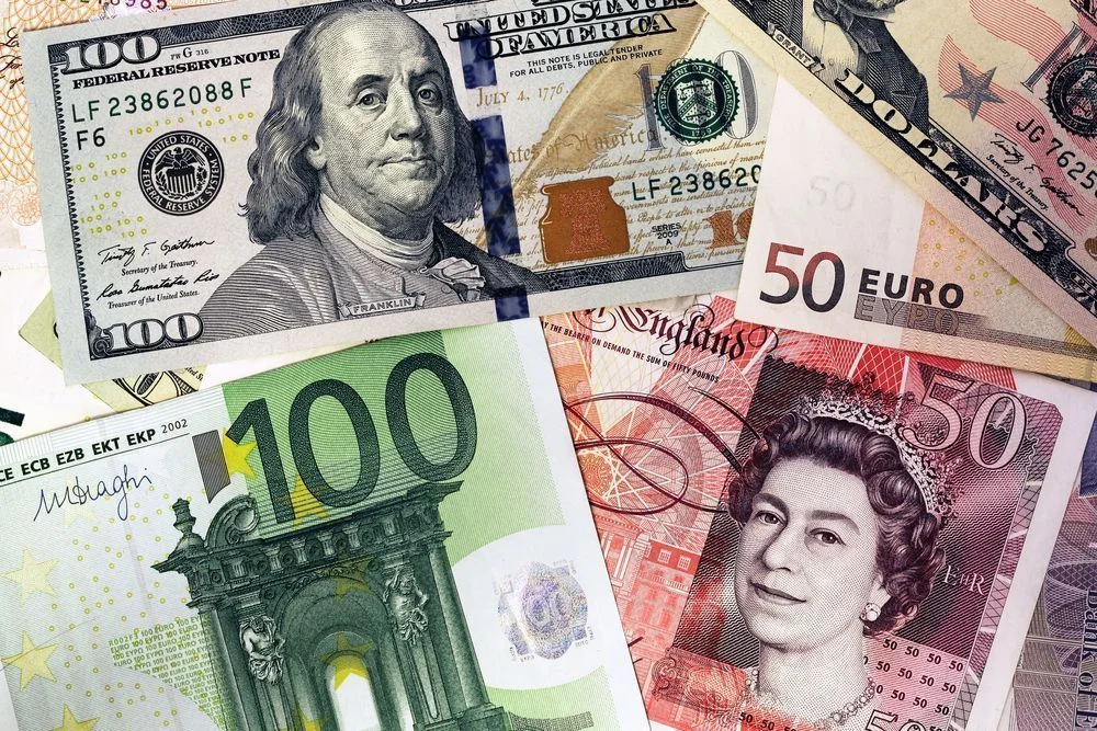 Triển vọng GBP/USD, USD/CAD: USD chịu áp lực giữa môi trường biến động thấp