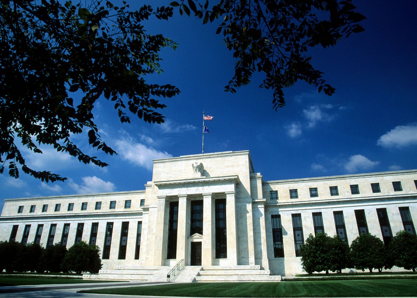 MUFG - Toàn cảnh thị trường FX: Trump thận trọng hơn và để ngỏ vị trí chủ tịch Fed