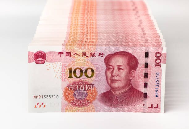 Cổ phiếu châu Á tăng nhờ dữ liệu tích cực từ Trung Quốc và Singapore; HĐTL chứng khoán Mỹ giảm do đe dọa thuế quan EU của Trump, Vàng lấy lại sức mạnh