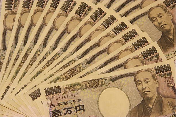 USD/JPY tăng trong biên độ trước quyết định lãi suất của BoJ