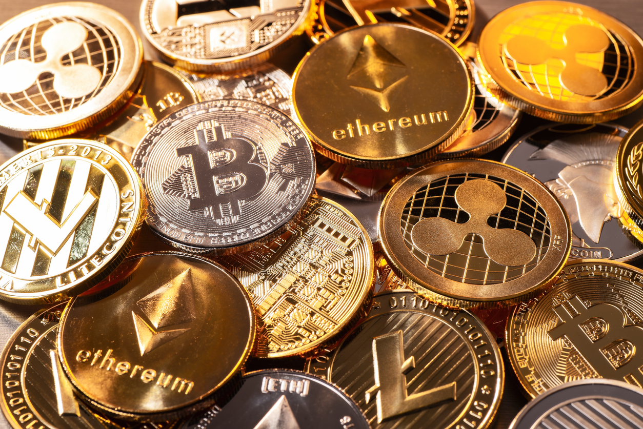 Thị trường crypto bật tăng trở lại: Bitcoin và Ethereum đuổi theo đà tăng lập đỉnh kỷ lục của thị trường chứng khoán